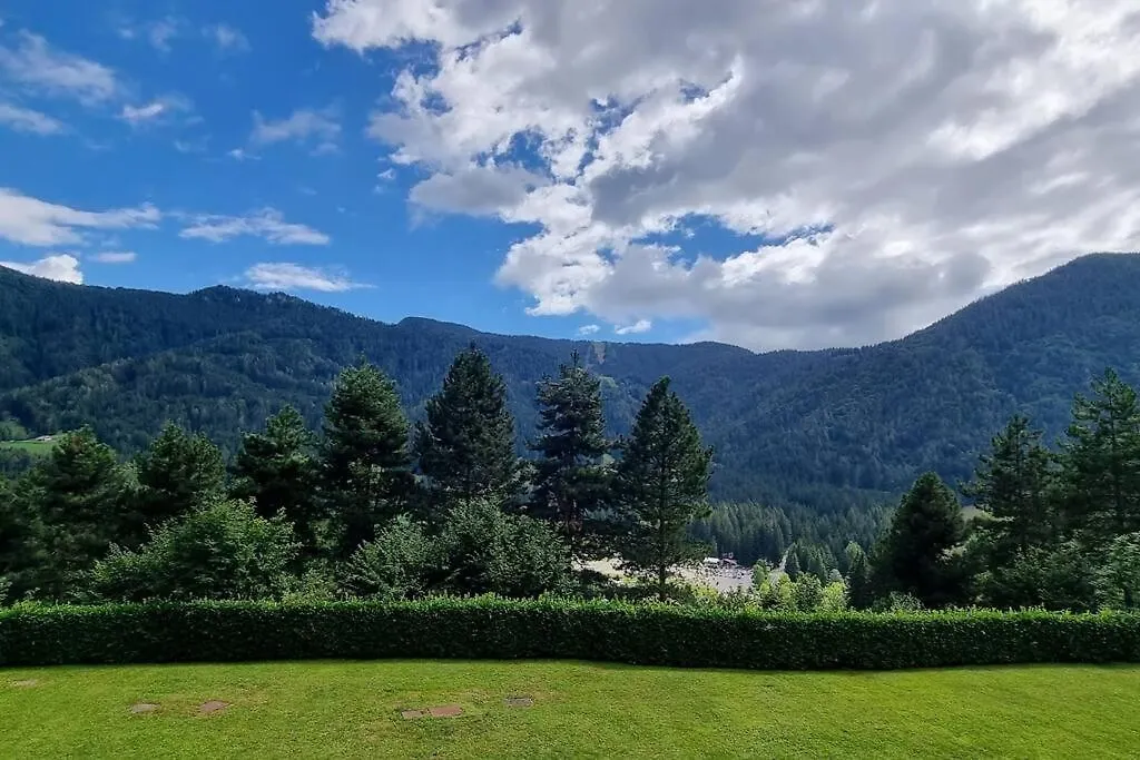 Happy Guest Apartments - Mountain Panorama Borno Italy